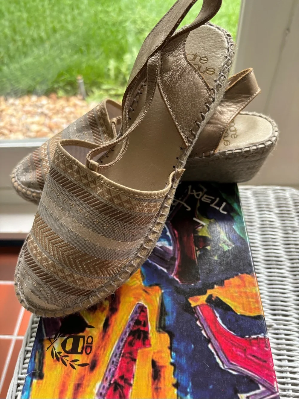 NWT Andre Assous Neutral Beige Woven Espadrille Slingback Sz 38